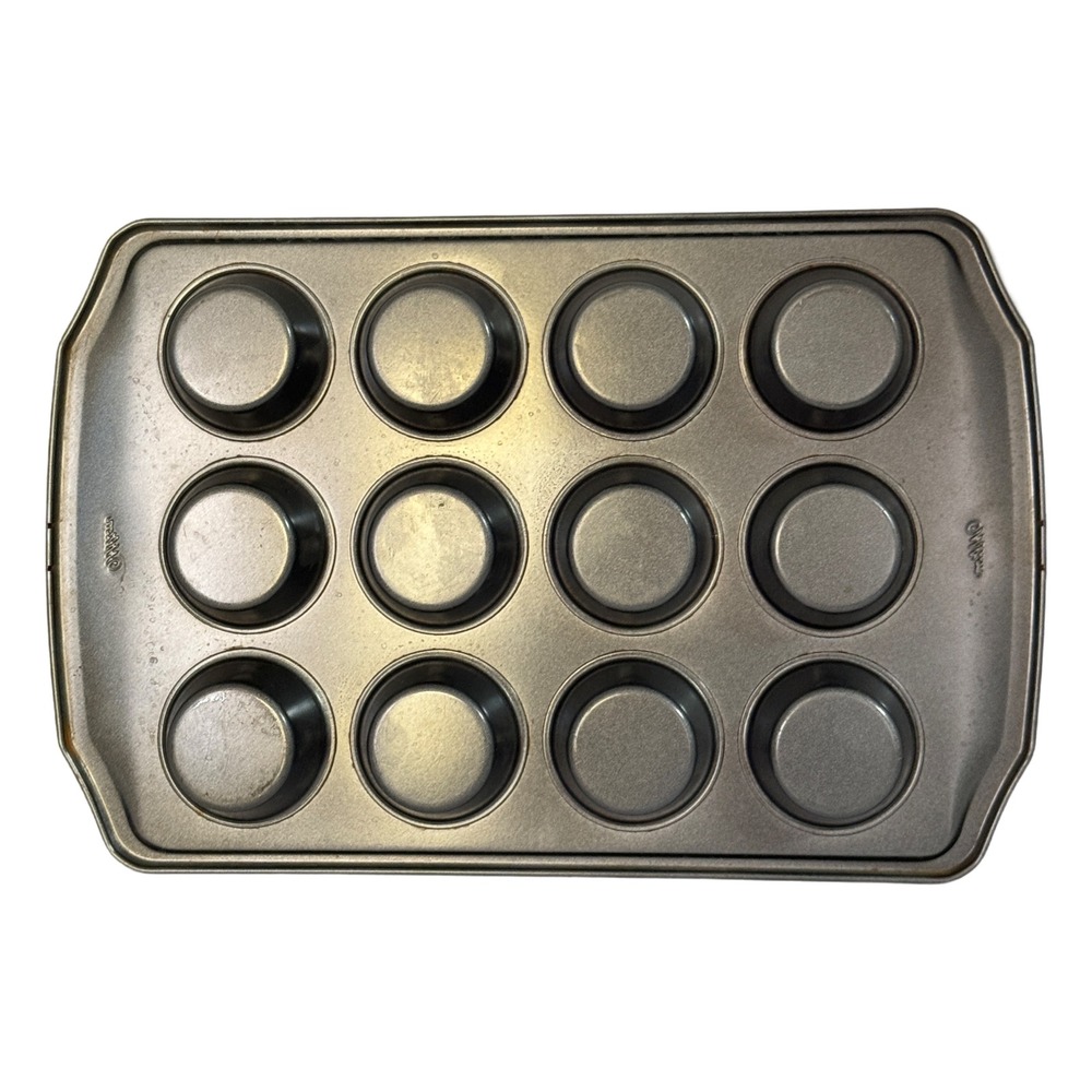 Wilton 12 Cup Muffin‎ Pan Standard Size Metal Baking Tray